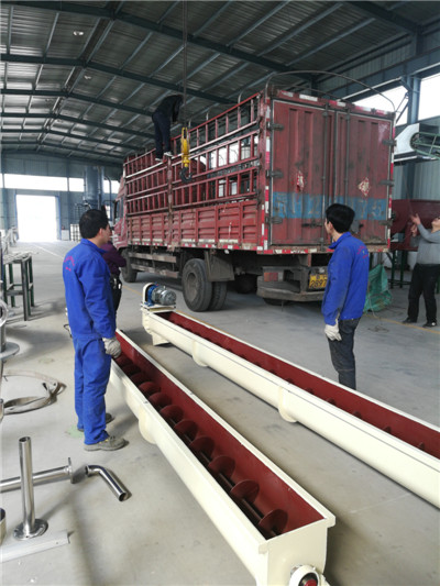 每小時(shí)處理3噸土豆淀粉設(shè)備發(fā)貨山西現(xiàn)場